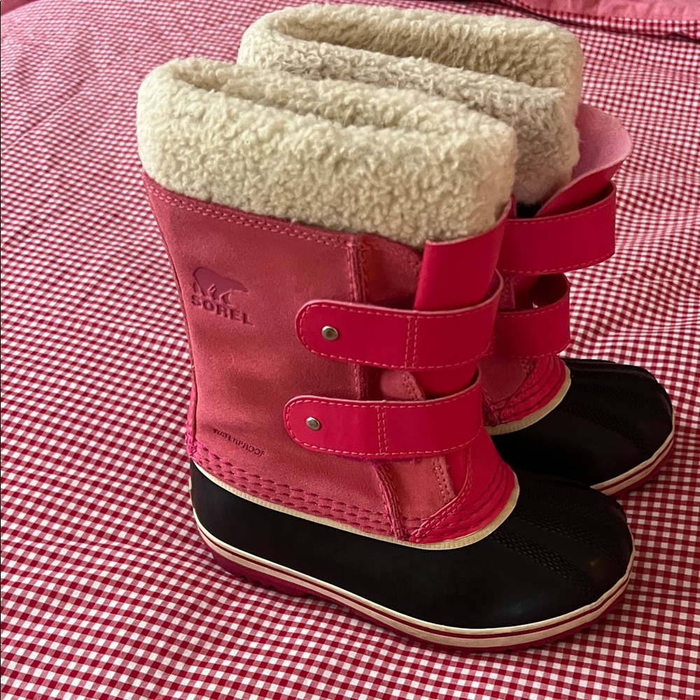 Sorel Kids' Fuchsia and Black Snow Boots size 11